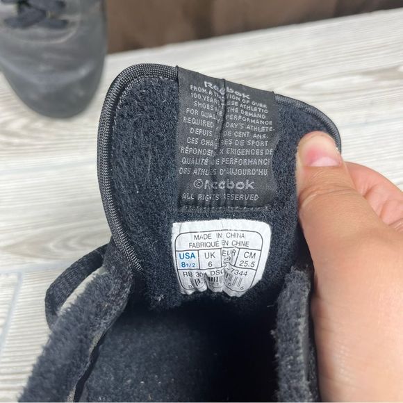 Reebok Classic Black Low Top Sneaker Shoe Womens Size 8.5 - Picture 7 of 11